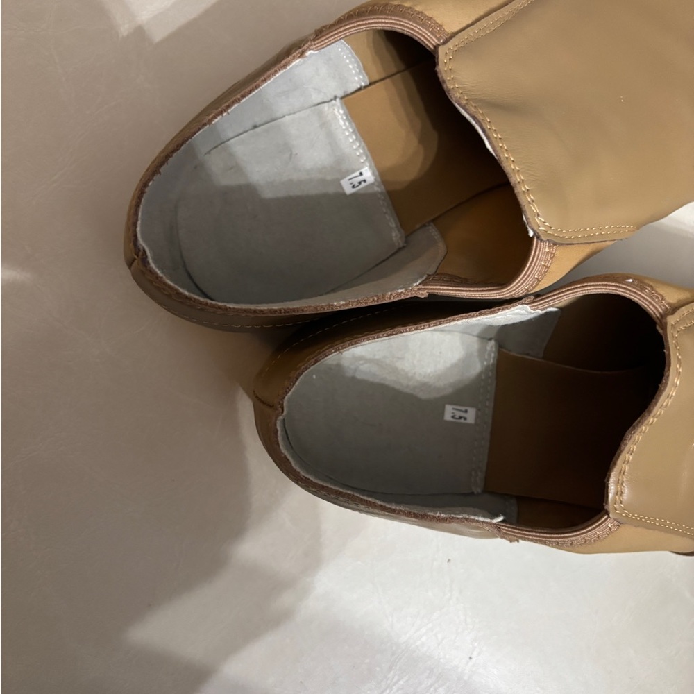 Women’s Tan Leather jazz/dance Shoes - Picture 6 of 6
